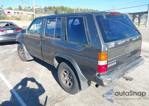 1995 Nissan Pathfinder Xe/Le from USA, damaged, VIN JN8HD17S2SW093595